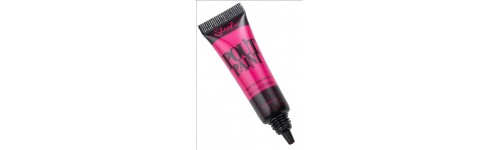 Sleek Pout Paint